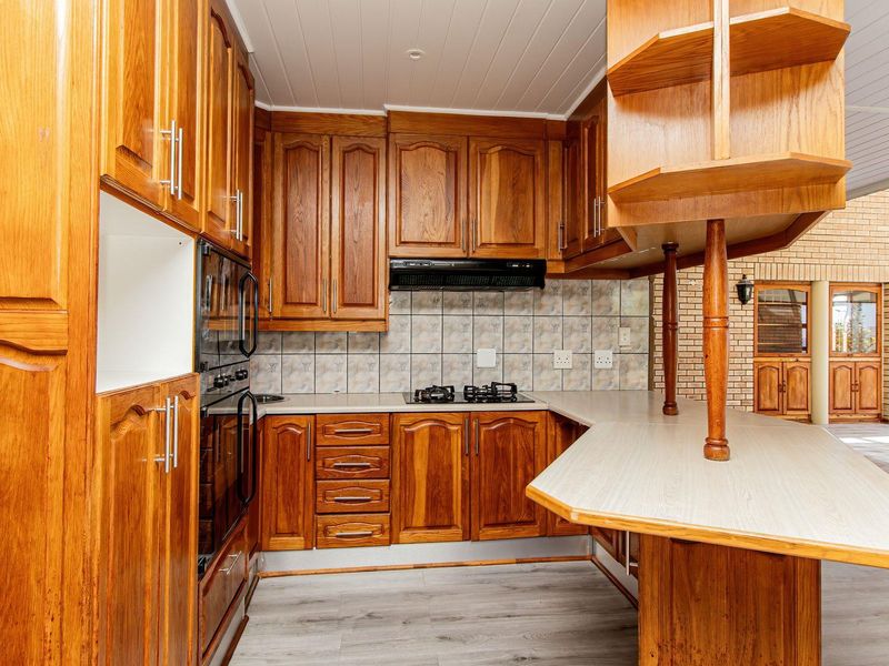 CHARMING APPEAL ENDLESS POSSIBILITIES - PRICED TO SELL FAST! - Photo 8