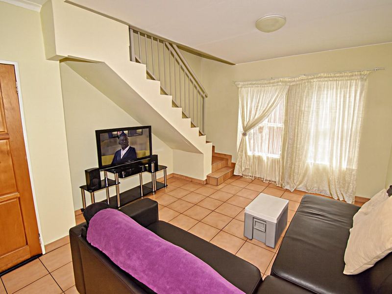 Secure Living - Photo 2