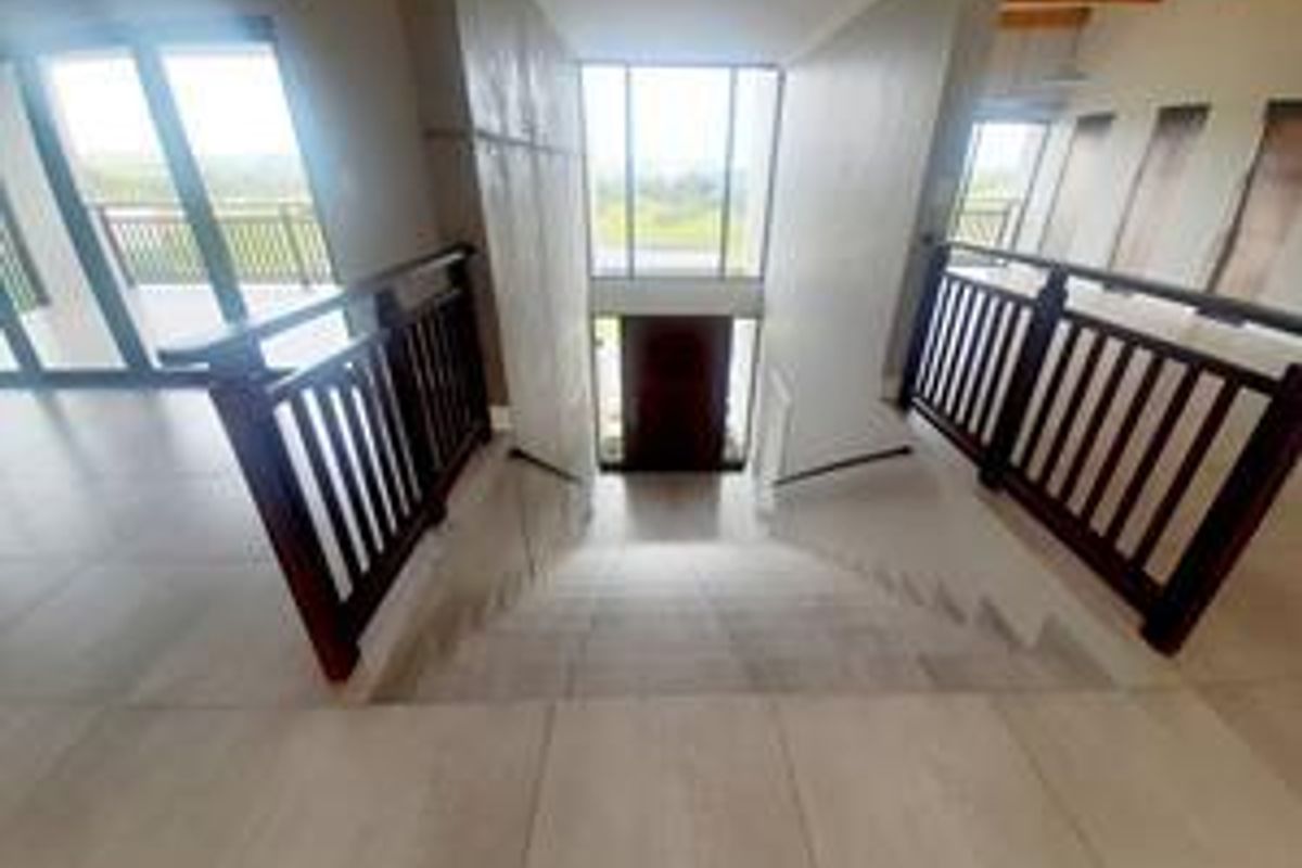 Beautiful Home For Rental in Palm Lakes Estate - Photo 4