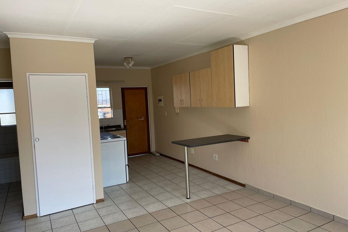 Second floor Two Bedroom Unit for Sale - Photo 4