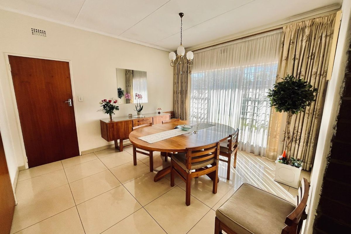 Spacious Family Home with Pool & Braai Area - Photo 4