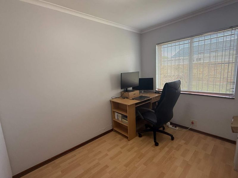 Perfect for young professionals in the Welgelegen area - Photo 8