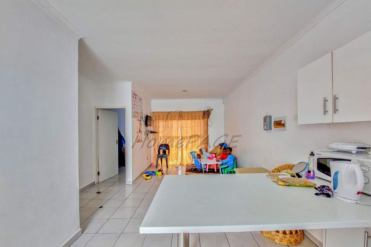 Kuisebmond Walvis Bay: 2 Bedr Apartment in Fox Village is for sale - Photo 3