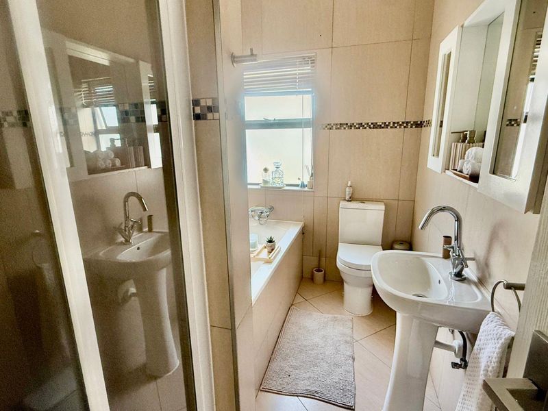 AVIS - VIEW - NS2 300 000 - CC REG - Photo 6