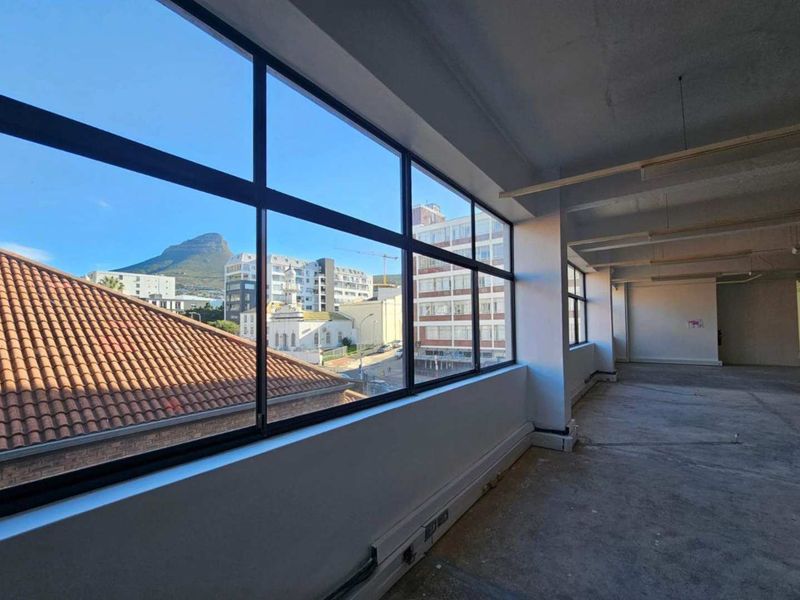 347m2 office to let in Loop Street - Photo 3