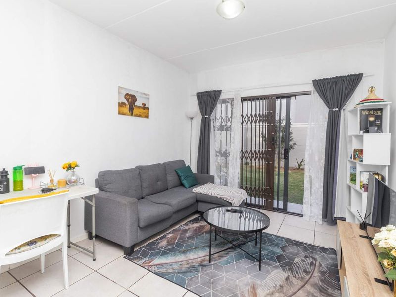 2 Bed 2 Bath Ground Floor Apartment - Photo 6