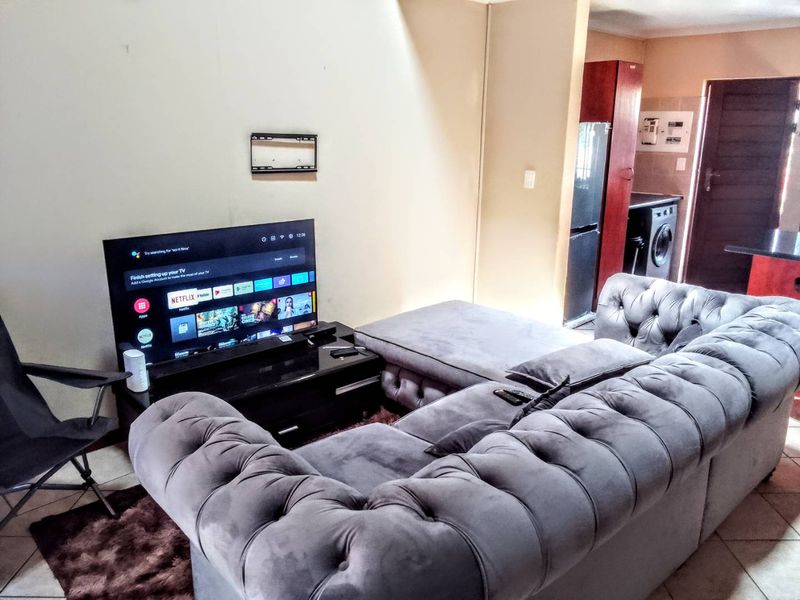 **Charming 2.5 Bedroom Home for Sale in Montana Tuine** - Photo 9