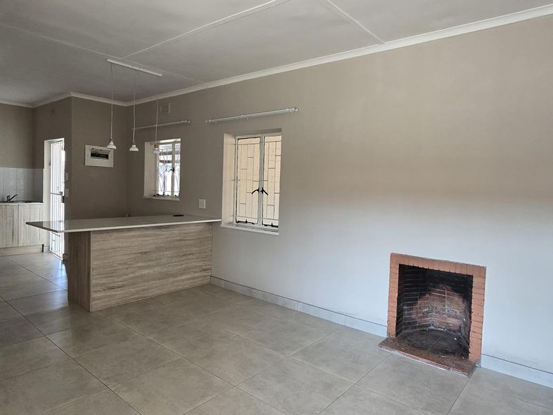 5 Bedroom House for Sale in Proclamation Hill, Pretoria - Photo 5