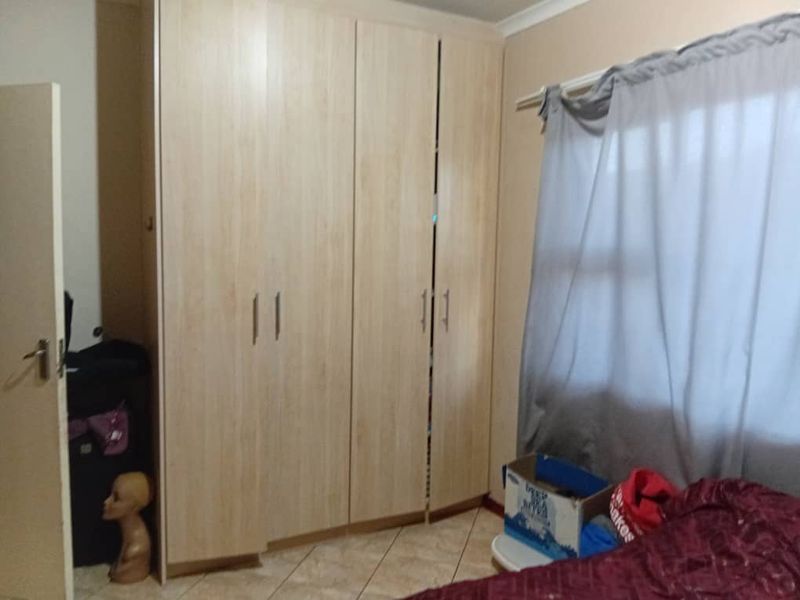 Apartment for sale, Katutura - Photo 4