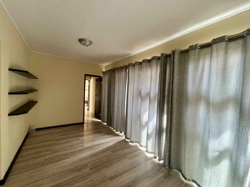 Beach Home - Photo 8