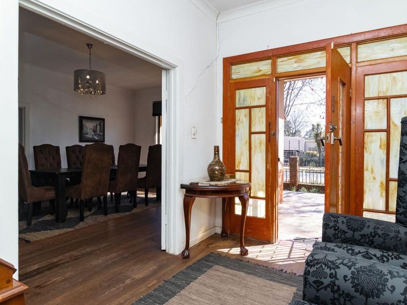 Charming Property with Business Rights Plus a Flatlet - Photo 4