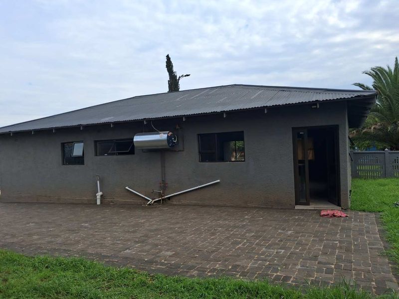 3 Bedroom House For Sale in Vanderbijlpark CW6 - Photo 3