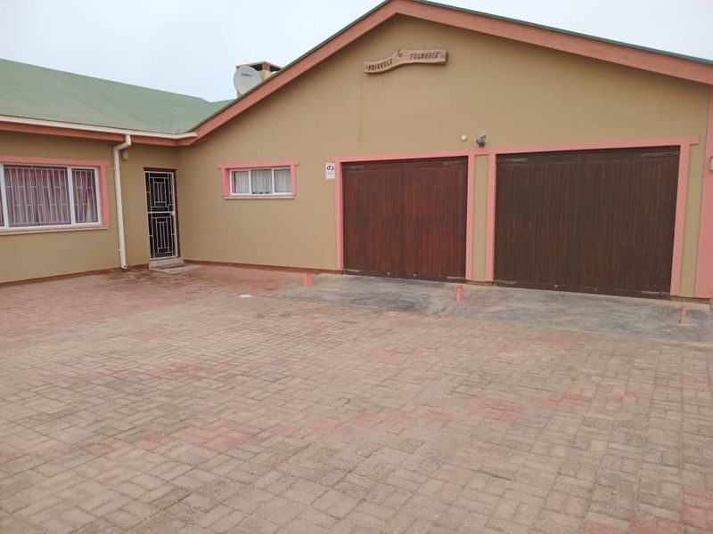 PERFECTLY LOCATED 3 BEDROOM HOUSE FOR SALE IN HENTIES BAY - SOUTH DUNE - Photo 2