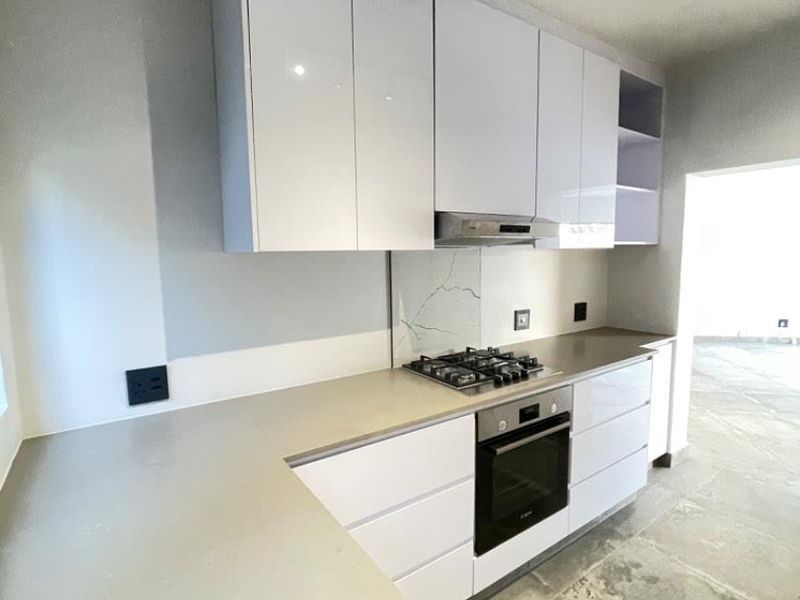 Hendra Estates - Exquisite Pet friendly 3 Bedroom Townhouse for Sale!! - Photo 4