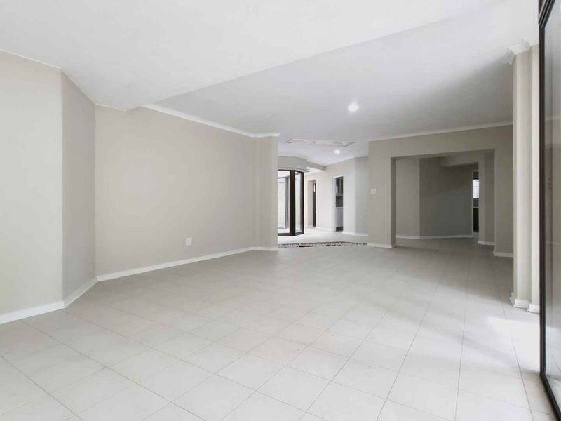 EXCEPTIONAL SANDTON LIVING – NEWLY UPGRADED SIMPLEX CLUSTER WITH GARDEN - Photo 7