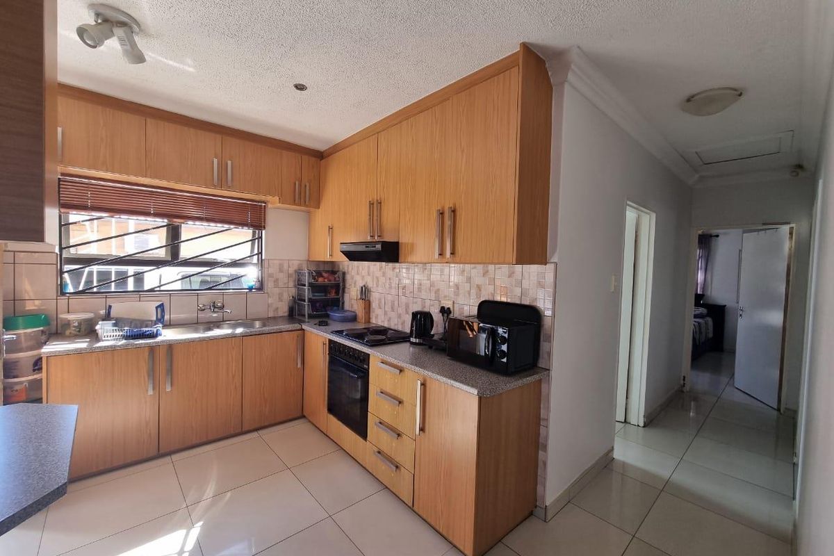 COZY 3 BEDROOM FAMILY HOME - CIMBEBASIA - Photo 5