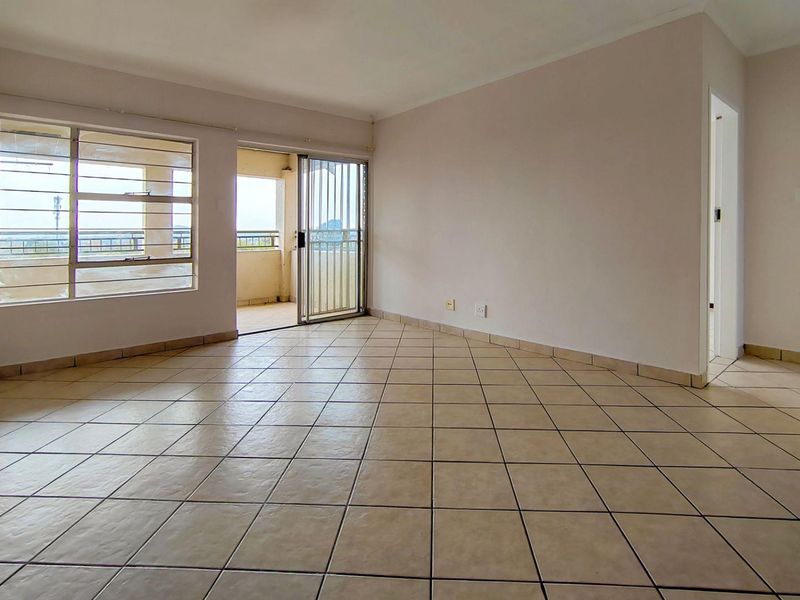 Perfect 2Bedroom 1st floor apartment! - Photo 8