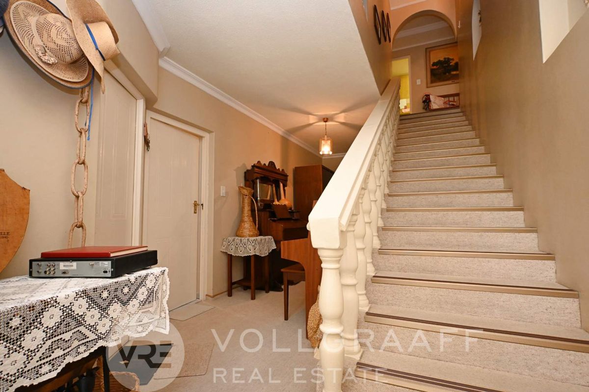 Multi-Unit Property in Hage Heights – Ideal for Extended Living or Income Potential - Photo 4