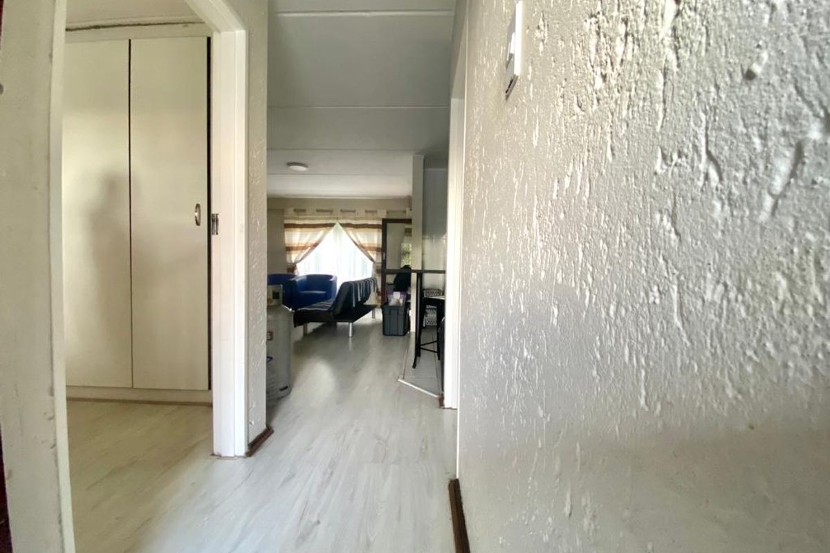 MODERN ONE BED APARTMENT IN MORNINGSIDE - Photo 4