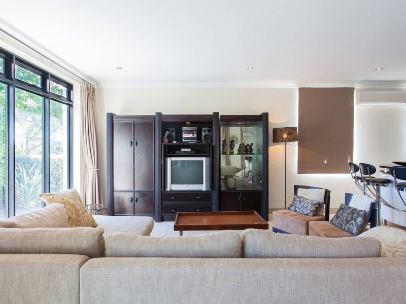 Fairway Living in a Prime Three-Bedroom Home on Pearl Valley Golf & Country Estate - Photo 10