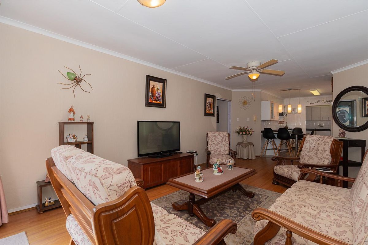 Spacious & Secure 3-Bedroom Townhouse in Edleen – Move-In Ready! - Photo 4