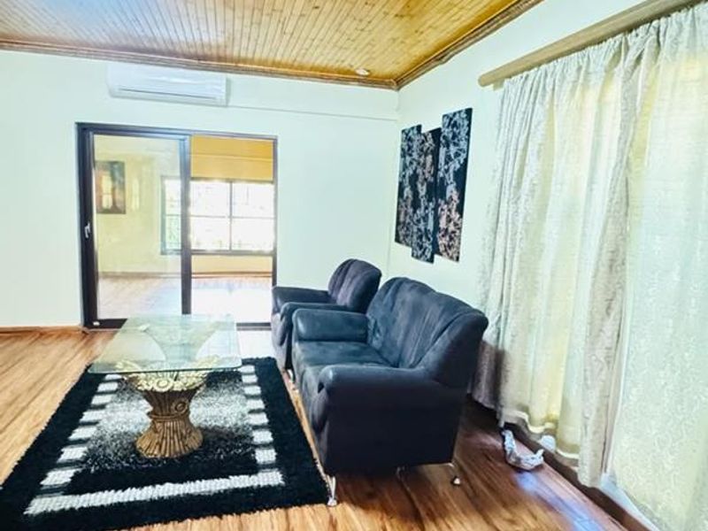 MODERN, WELL-MAINTAINED 5 BEDROOM HOUSE TO LET IN EROS, CLOSE TO AMENITIES!! - Photo 10