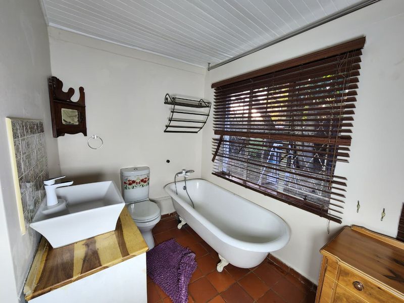 Character, Charm and Space in a Prime Riviera Location - Photo 7