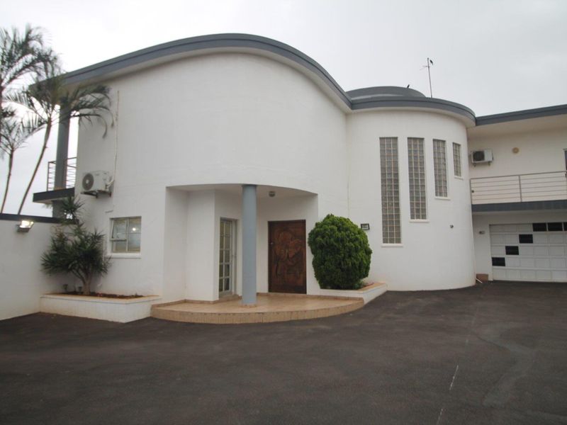 Beautiful Double Story House for Sale - Photo 3