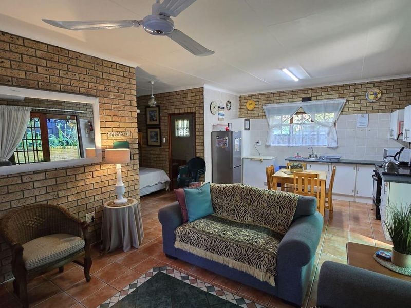 Stunning 3-Bedroom, 2-Bathroom Face Brick Property for Sale - Photo 7