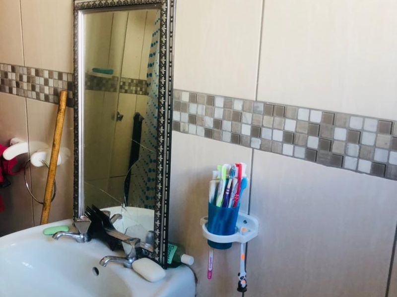 3 Bedroom House with an extra Bachelor flat for sale in Goreangab, Windhoek - Photo 8