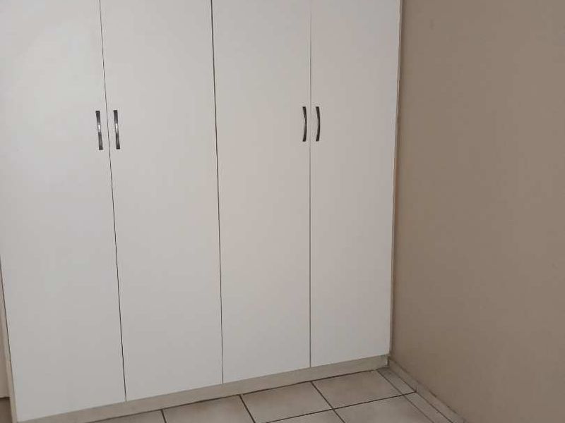 Beautiful 2 bedroom apartment - Photo 6