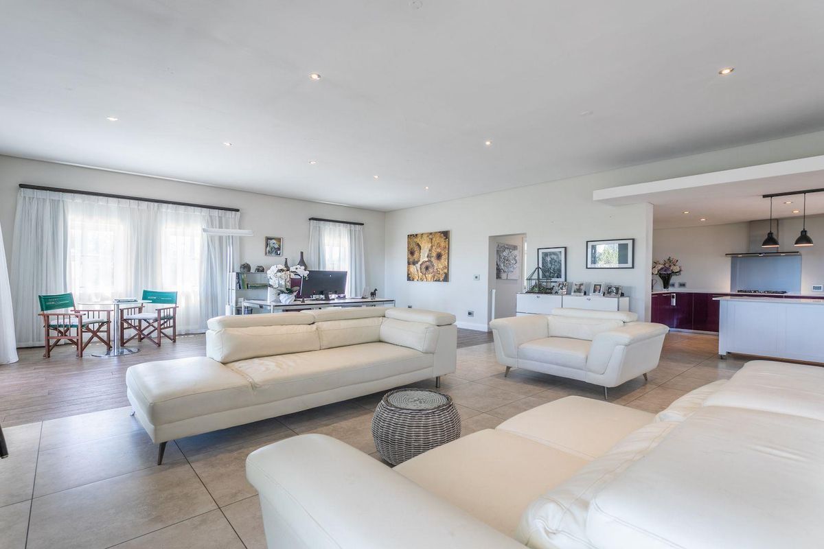 Weekend West Coast Beach House Awaits You - Photo 5