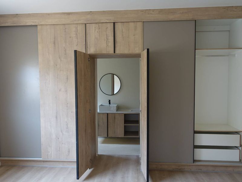 BRAND-NEW FAMILY HOME IN THE TRANQUIL ROSSMUND GOLF VILLAGE - Photo 3