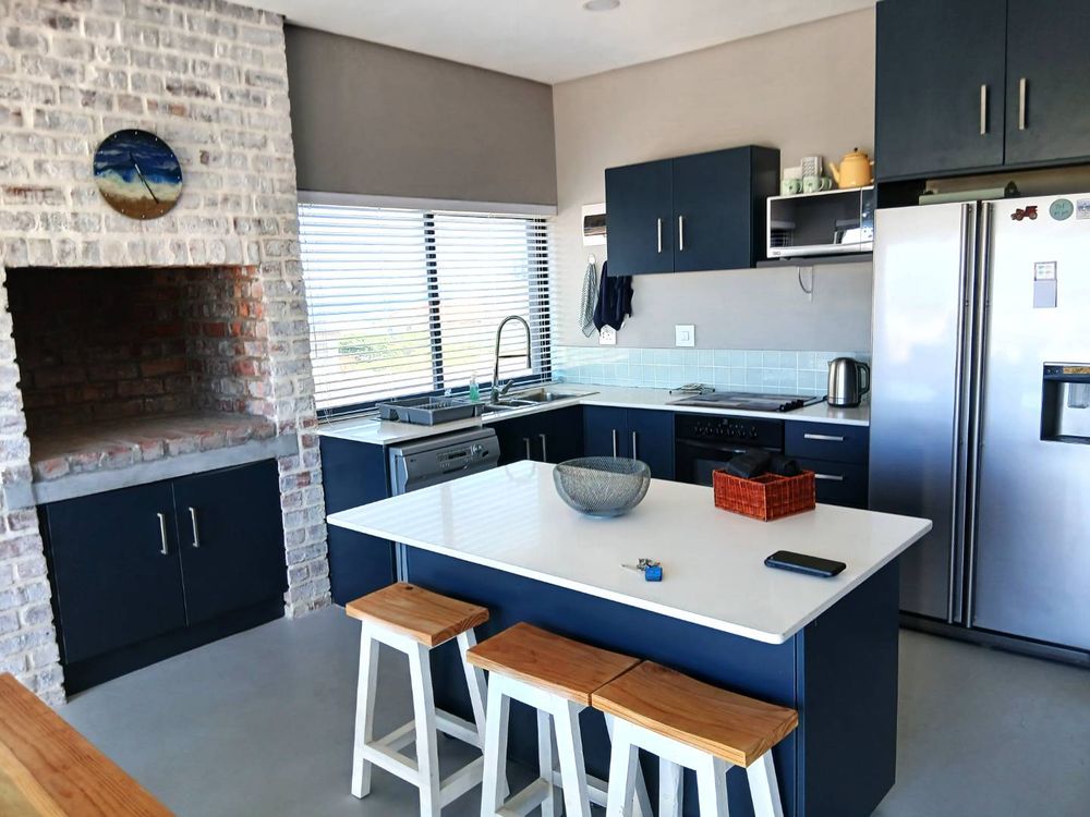 Almost the same as previous photo.