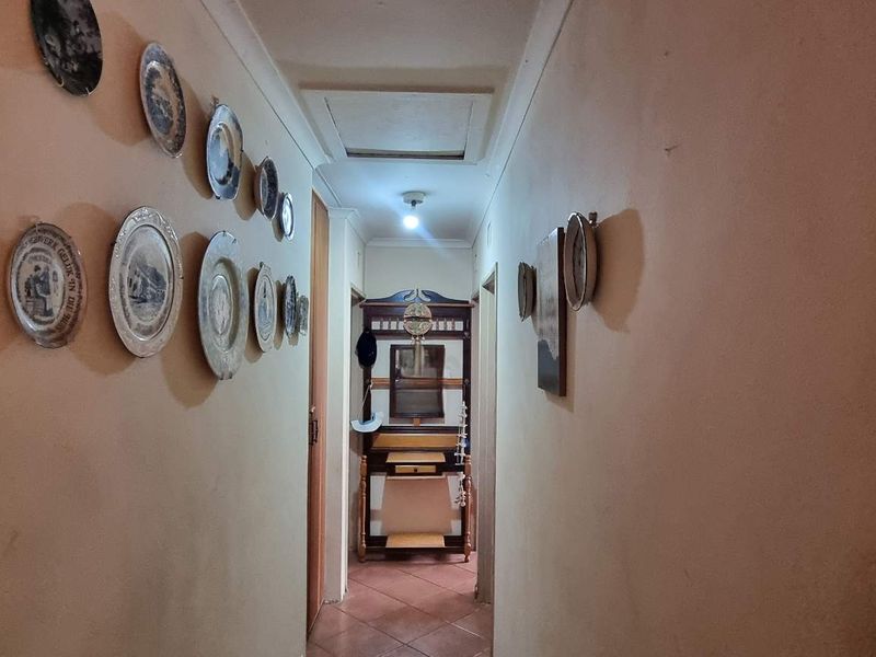 RENT OUT OR MOVE IN! - Photo 7