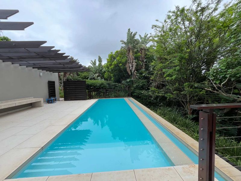 Modern, Unfurnished 3-Bedroom Duplex Apartment to Rent in Zimbali Estate - Photo 2