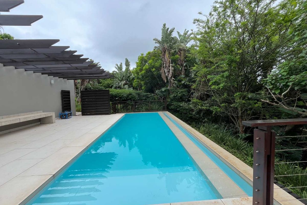 Modern, Unfurnished 3-Bedroom Duplex Apartment to Rent in Zimbali Estate - Photo 2