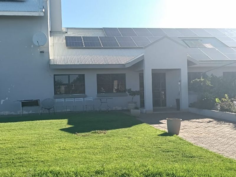 Edable land. Broiler Cage for 19000 chickens fully computeries.Totally off grid. - Photo 2