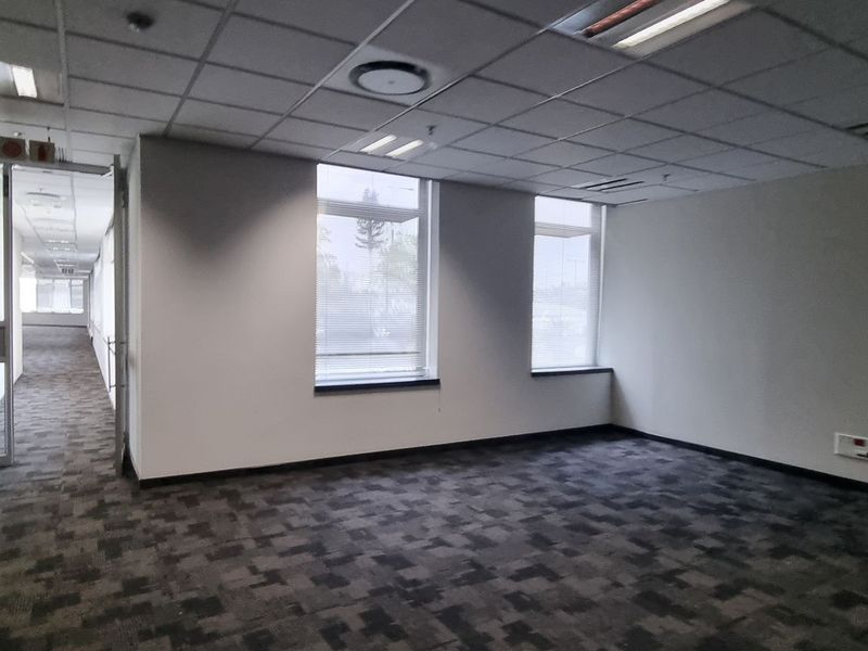 2 700m2 Waterfall City Midrand Office Block For Sale - Photo 6