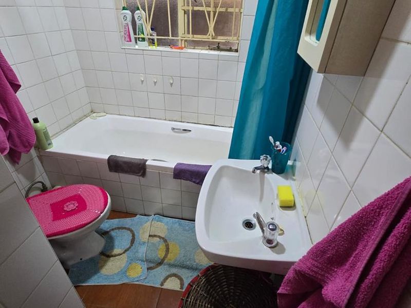 Functional Two-Bedroom Complex Unit with Garage in Kempton Park - Photo 7