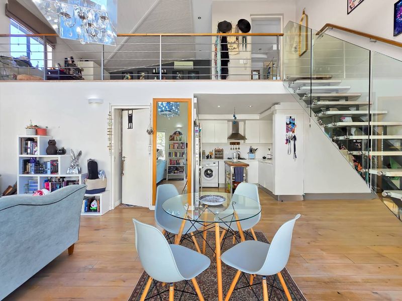 2 Bedroom Apartment in Vredehoek - Photo 7