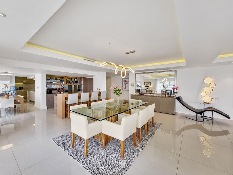 Exceptionally Spacious Breakers Apartment - Photo 2