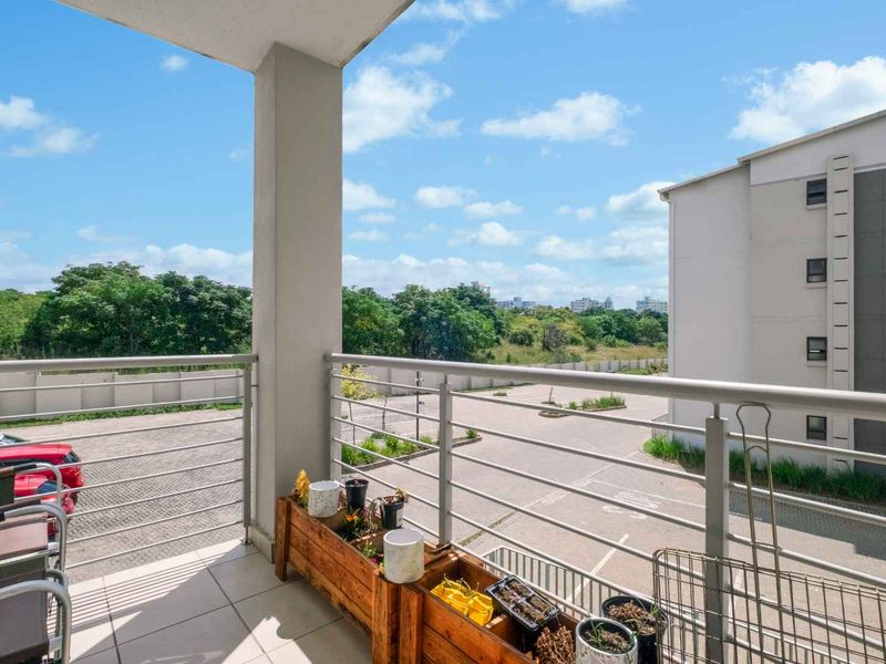 Immaculate 3 Bedroom, 2 Bathroom Apartment For Rent in Broadacres - Photo 5