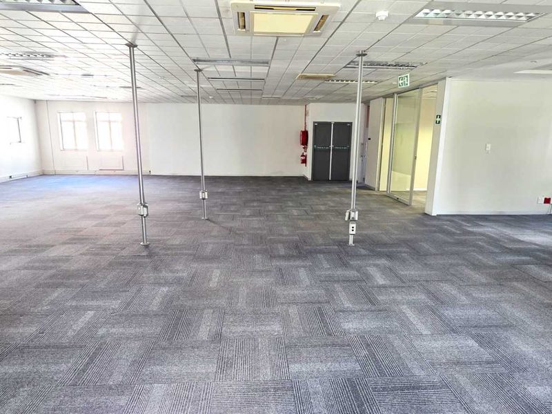 Offices in AAA-Grade Complex in Constantia - Photo 2
