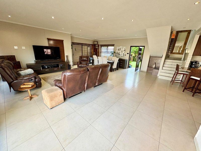 5 Bedrooms Finished House To Rent in Long Beach - Photo 4