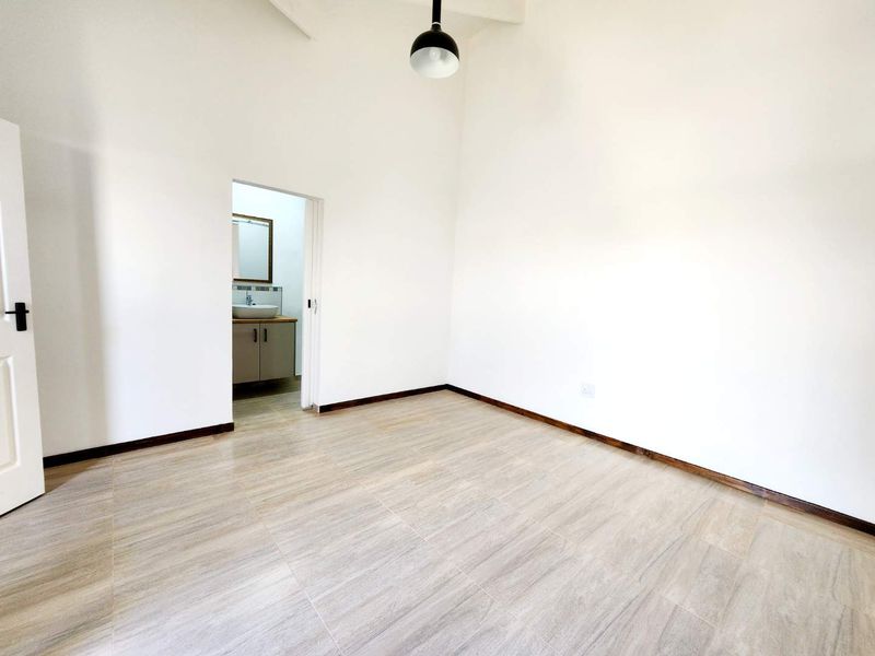 La Rochelle is brand new townhouse development in Hentiesbay. - Photo 9