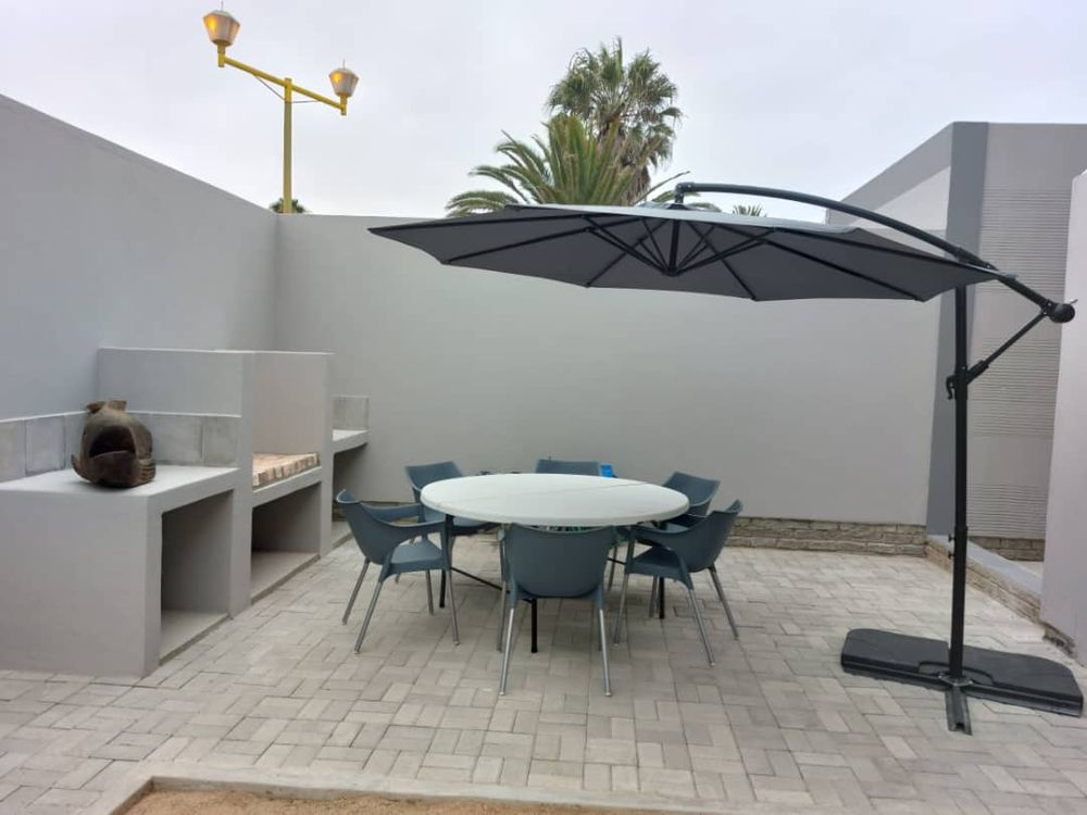 down stairs entertainment area