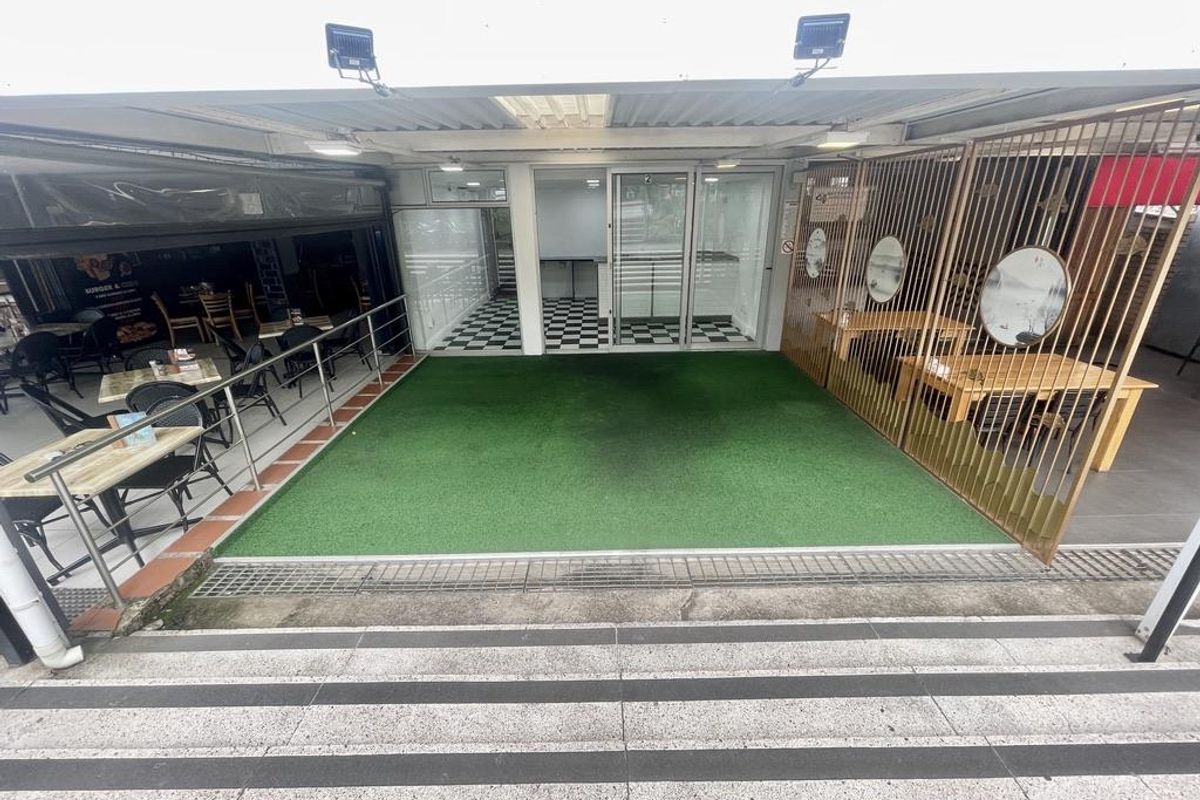 Hendra - Prime Retail / Restaurant Space To Let in Central Durban North - Photo 2