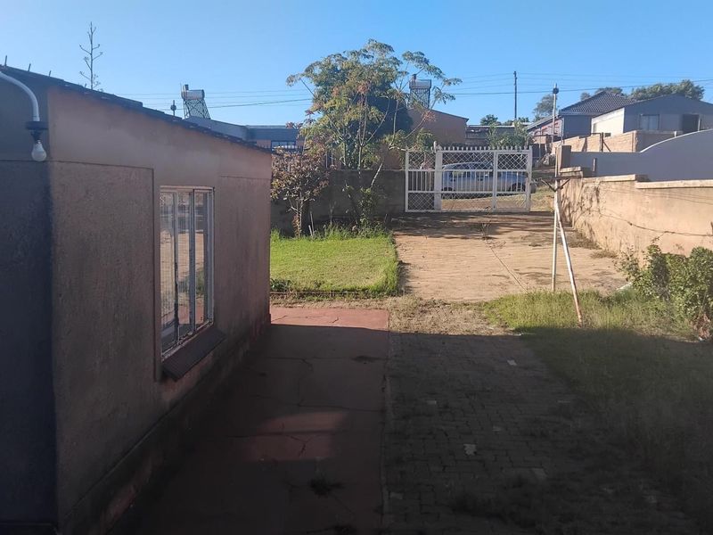 1 Bedroom House For Sale in Ga-Rankuwa View - Photo 2