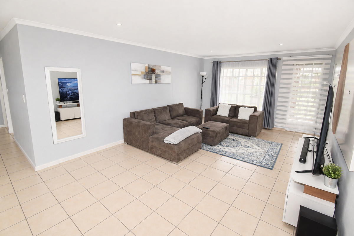 Modern Simplex Townhouse - Photo 4